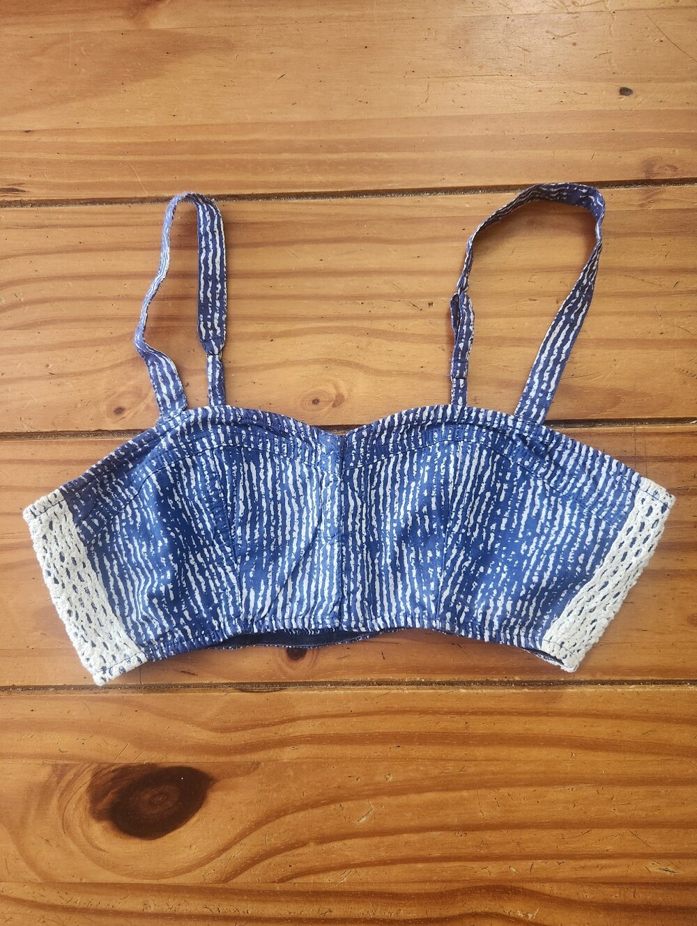 Hollister Crop Top/Bralette Top Navy/White Size Small